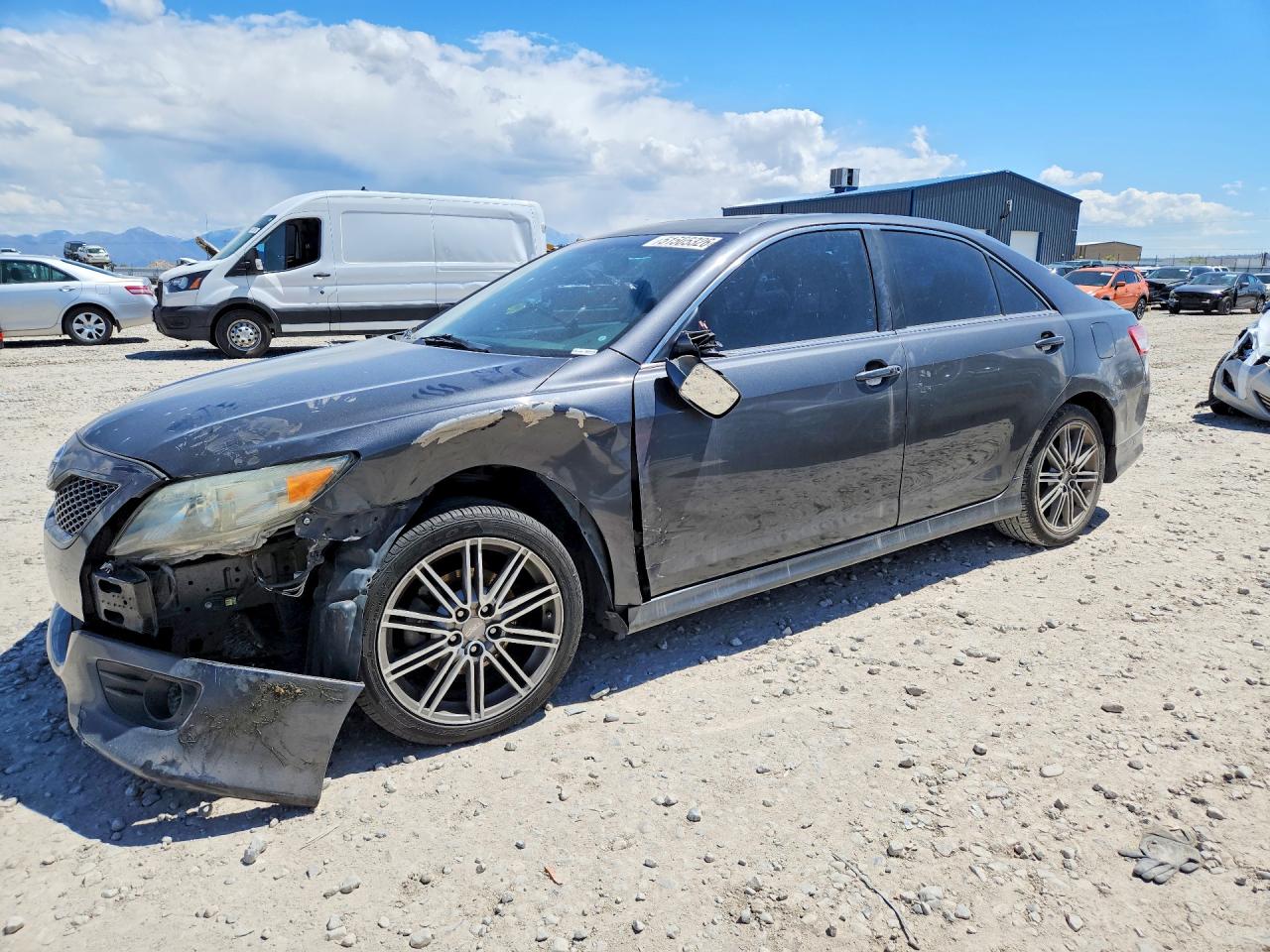 2011 TOYOTA CAMRY