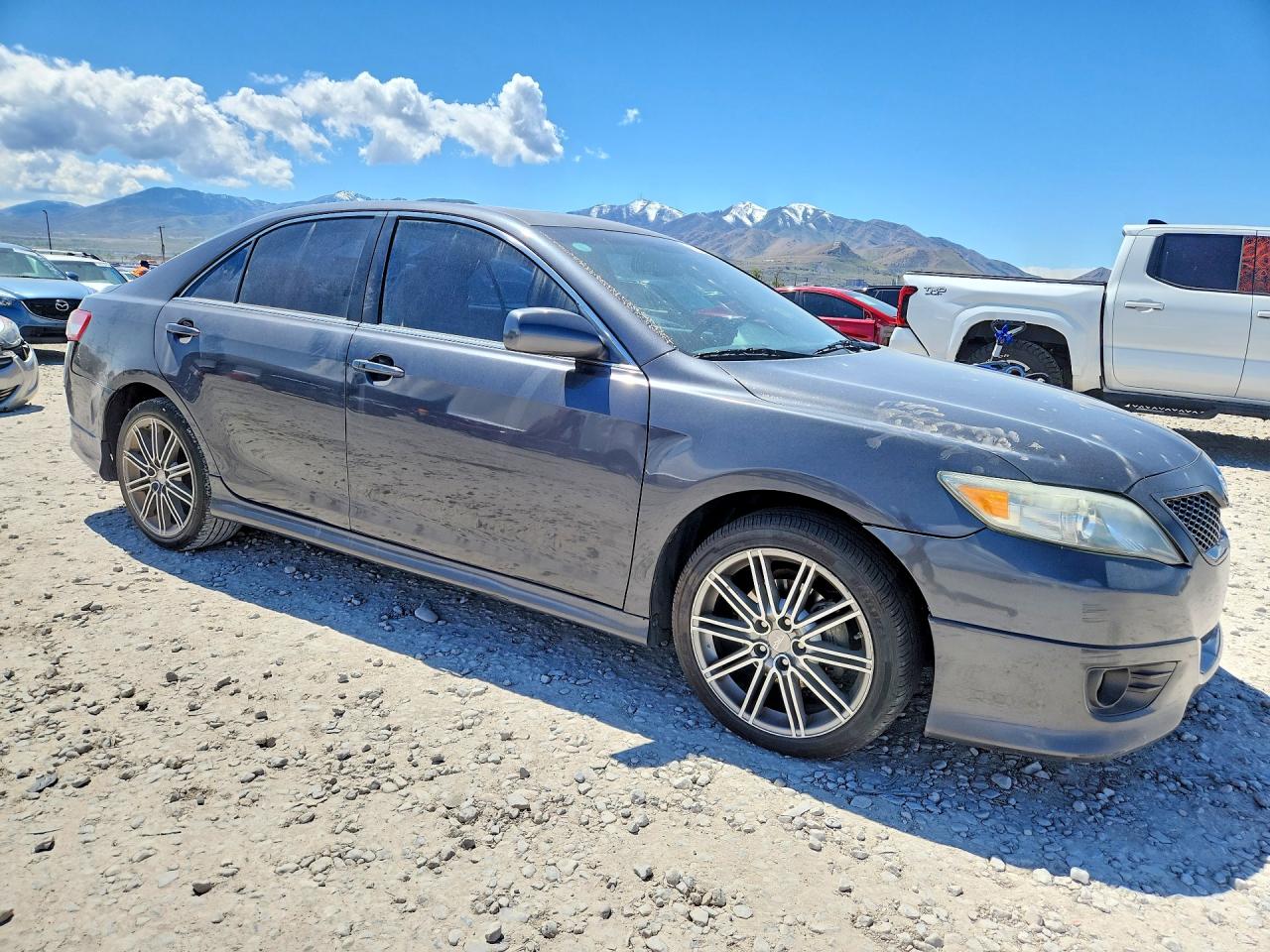 2011 TOYOTA CAMRY SE photo 7