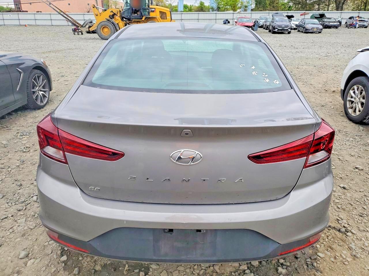 2020 HYUNDAI ELANTRA SE photo 11
