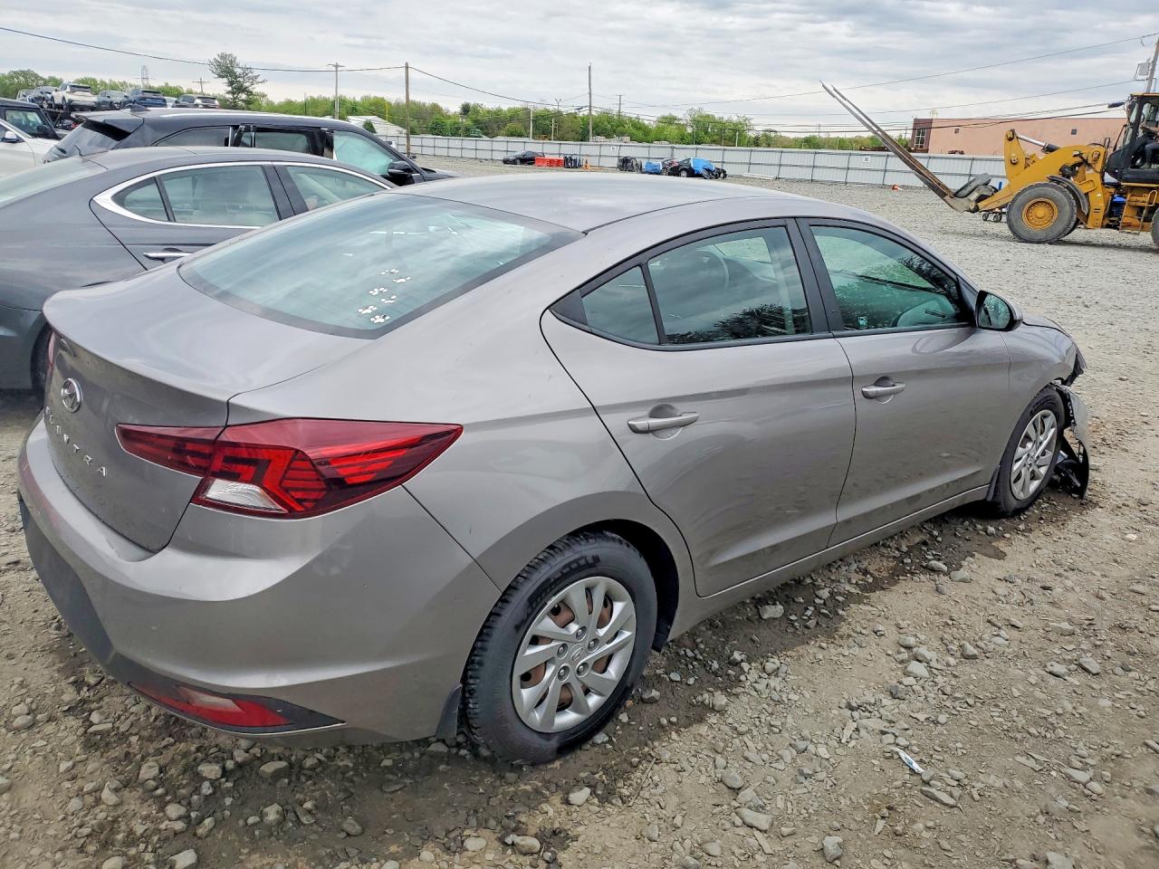 2020 HYUNDAI ELANTRA SE photo 5