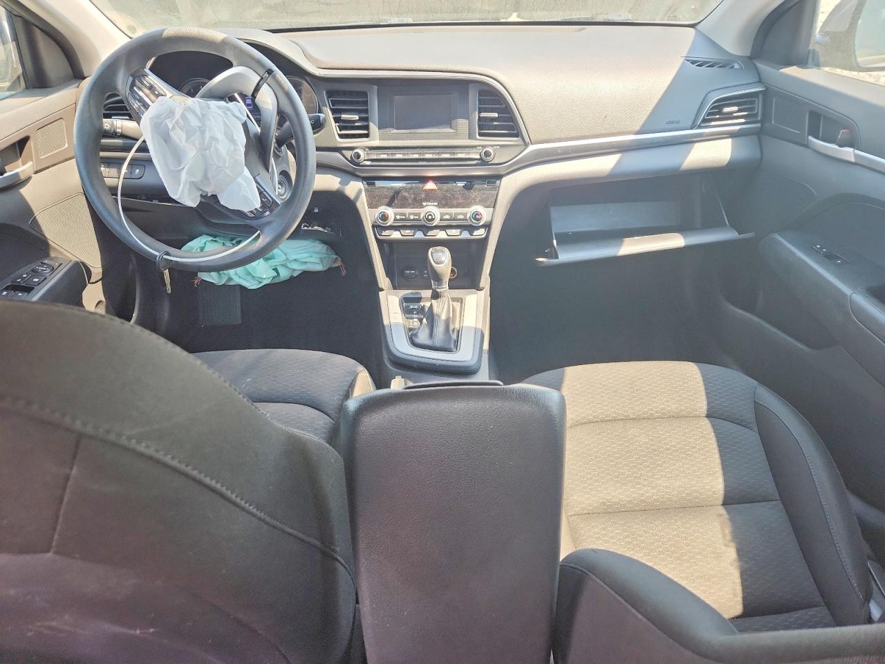 2020 HYUNDAI ELANTRA SE photo 15