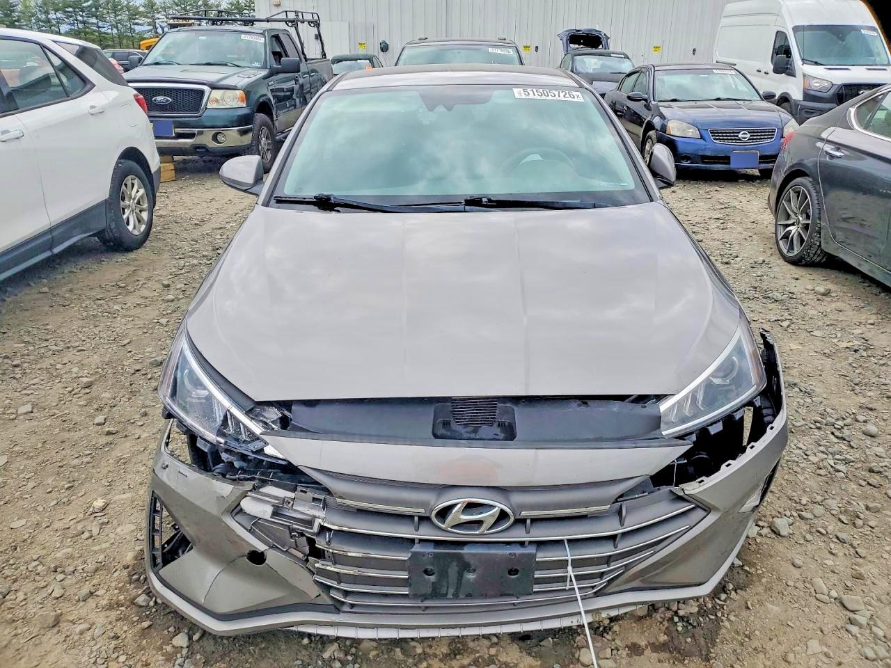 2020 HYUNDAI ELANTRA SE photo 9