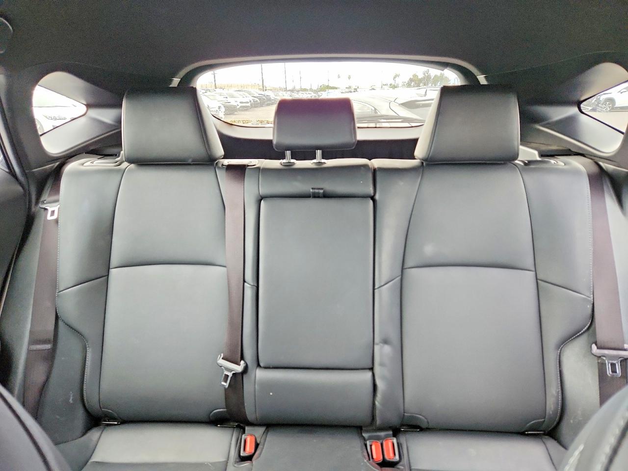 2022 TOYOTA VENZA XLE photo 19