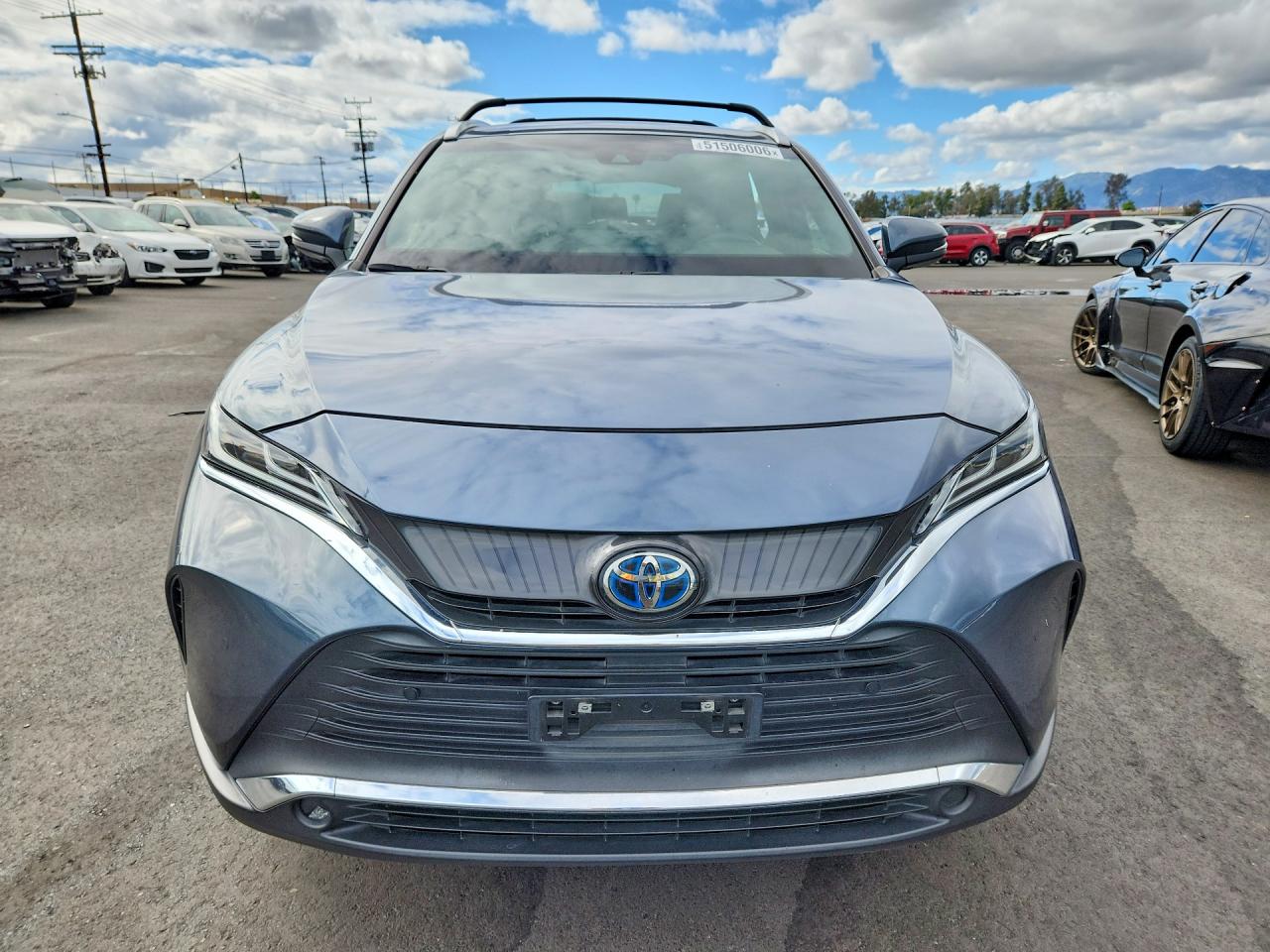 2022 TOYOTA VENZA XLE photo 9