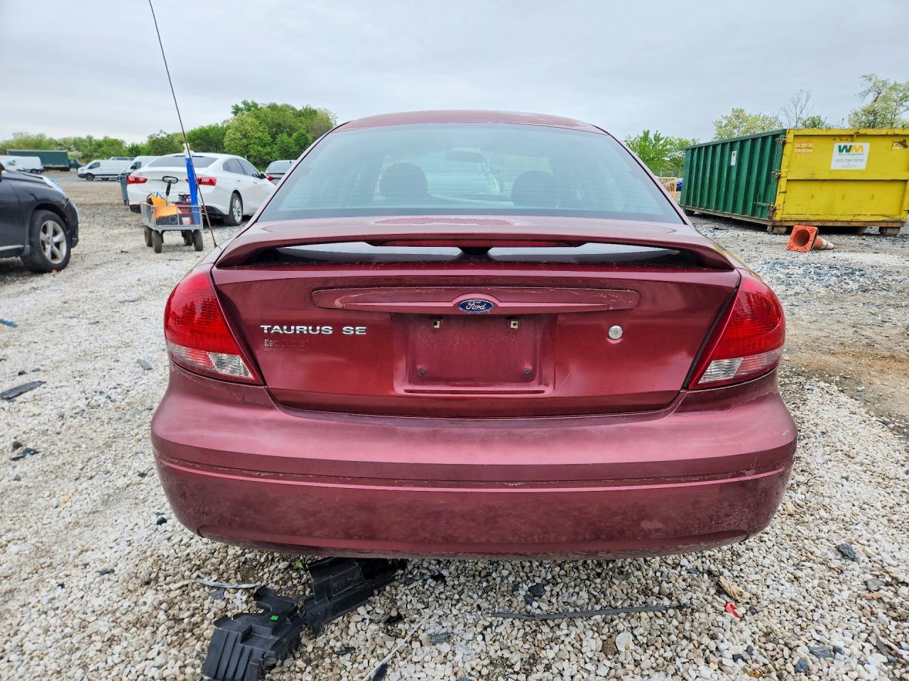 2004 FORD TAURUS SE photo 6