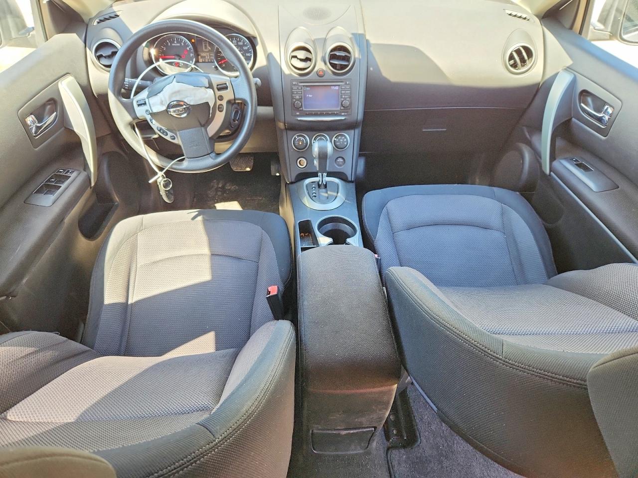 2011 NISSAN ROGUE S photo 8