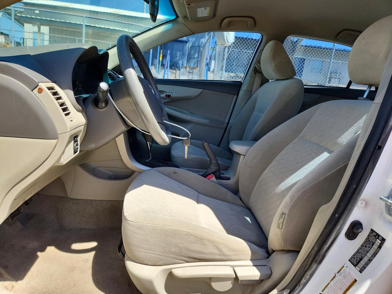 2009 TOYOTA COROLLA BASE photo 25