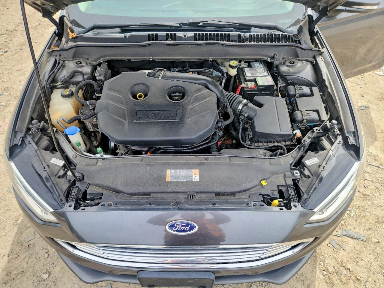 2017 FORD FUSION SE photo 31