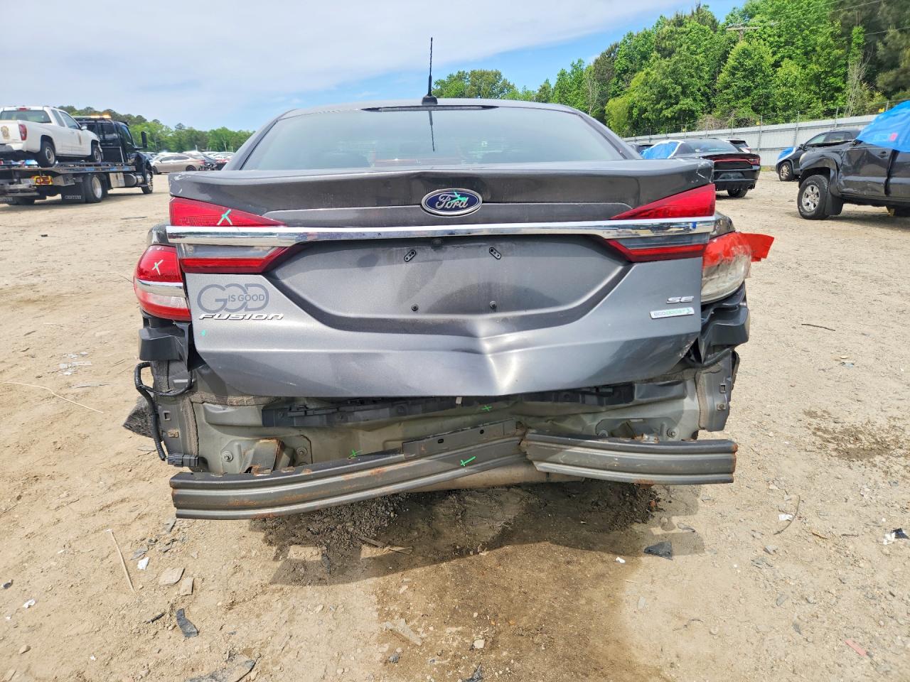 2017 FORD FUSION SE photo 16