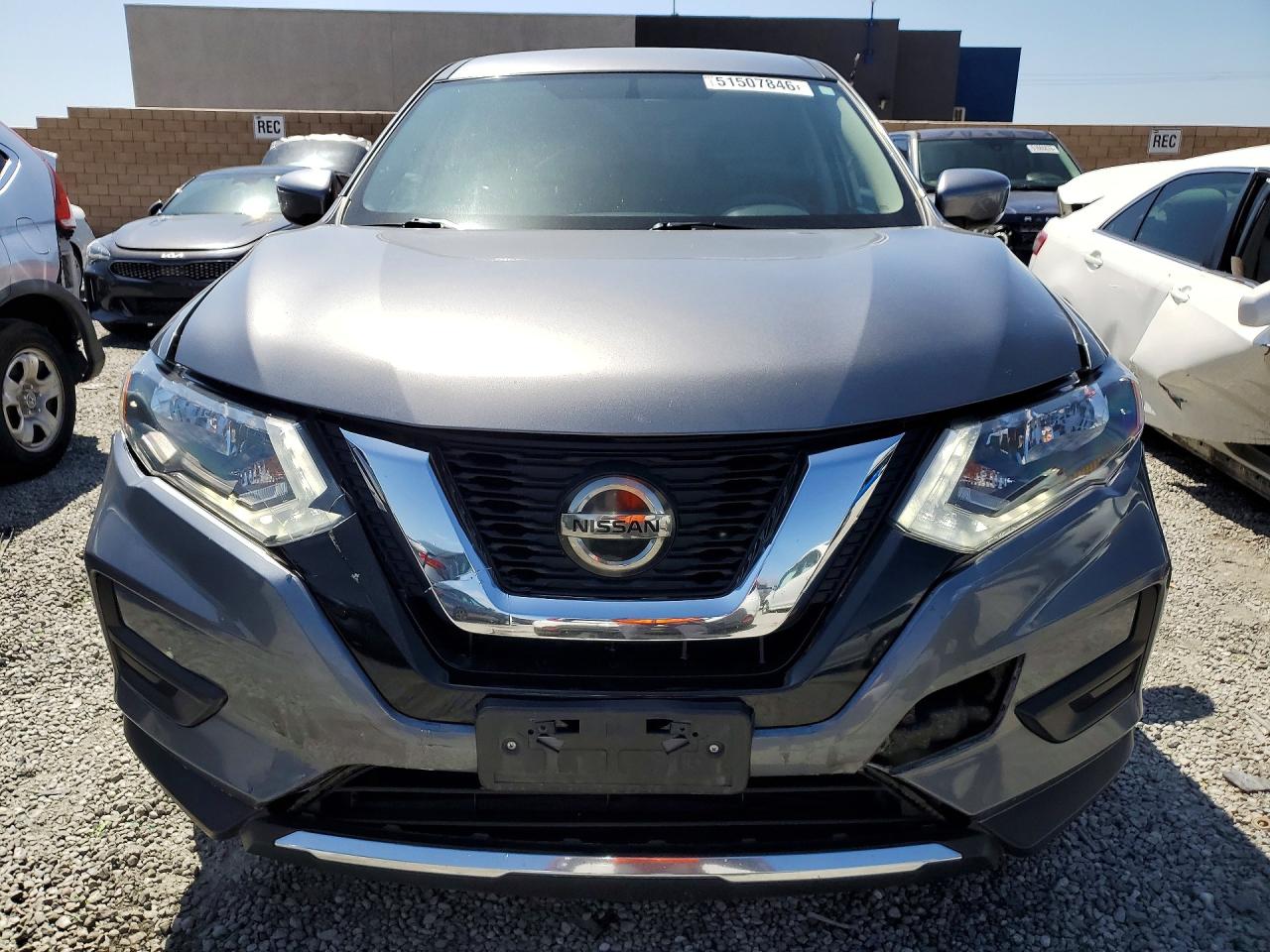 2018 NISSAN ROGUE S photo 13