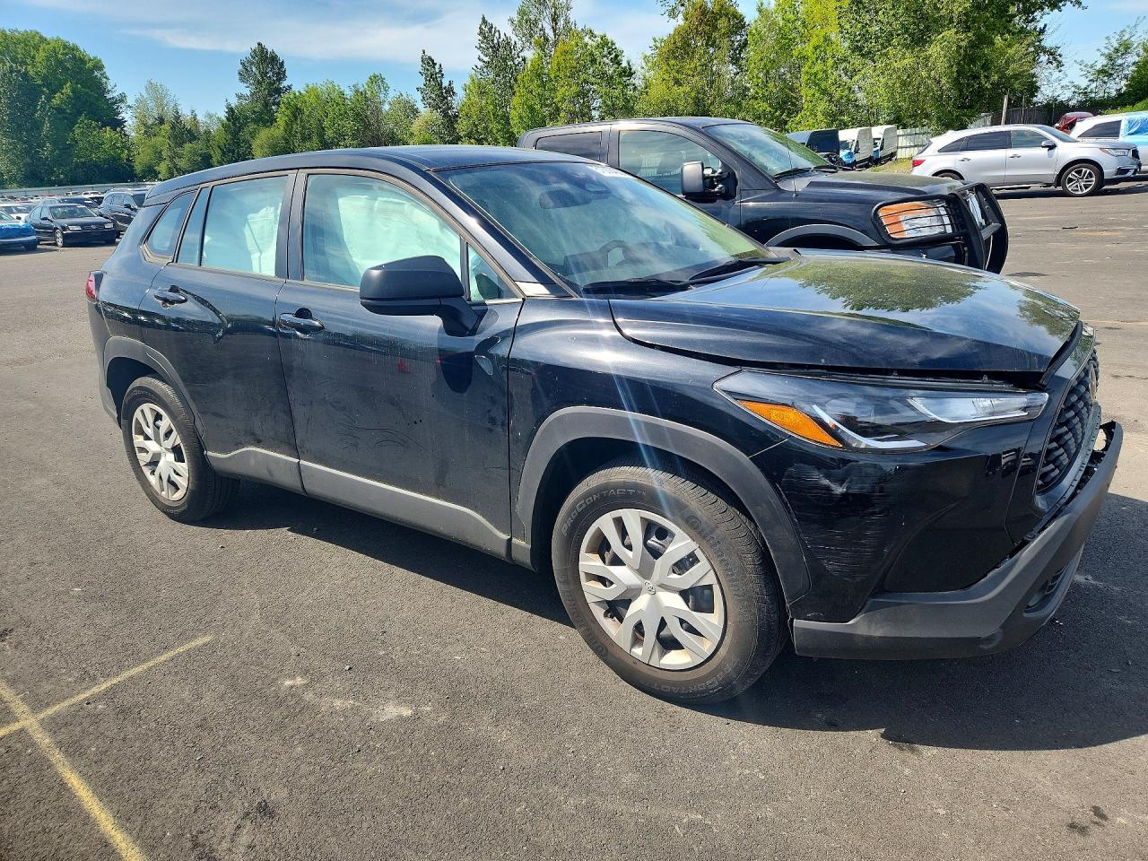 2023 TOYOTA COROLLA CROSS L photo 7