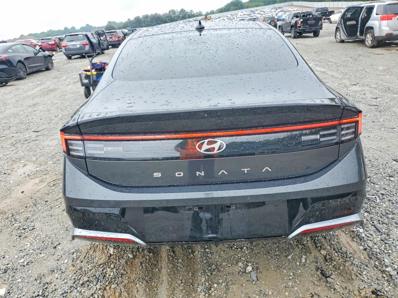2024 HYUNDAI SONATA SEL photo 11