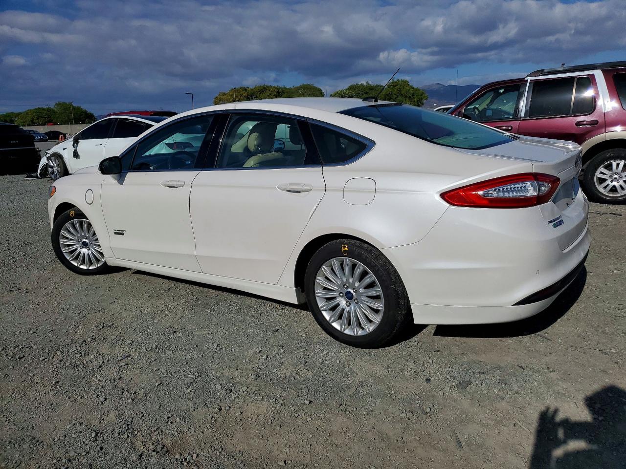 2013 FORD FUSION SE PHEV photo 4