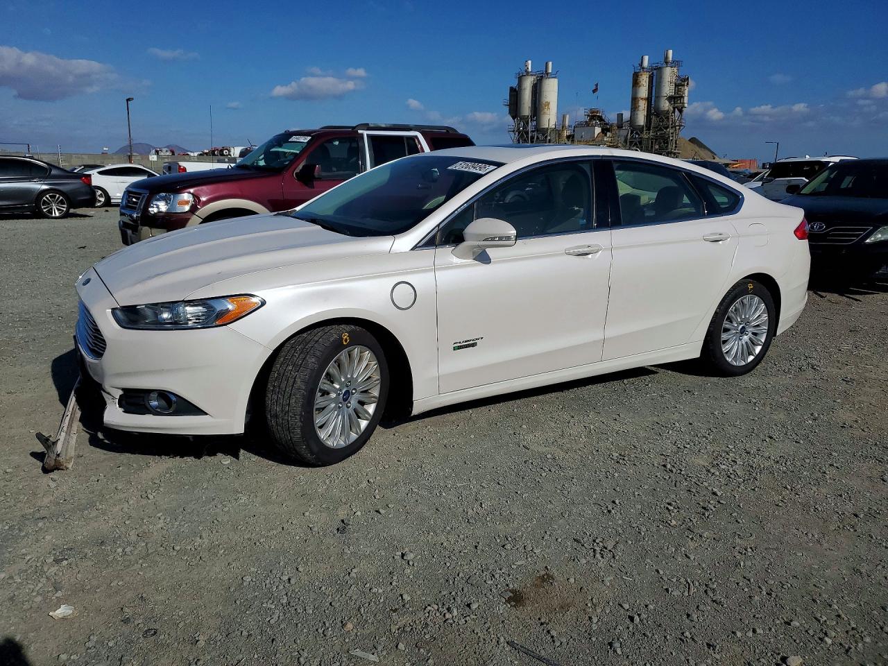 2013 FORD FUSION