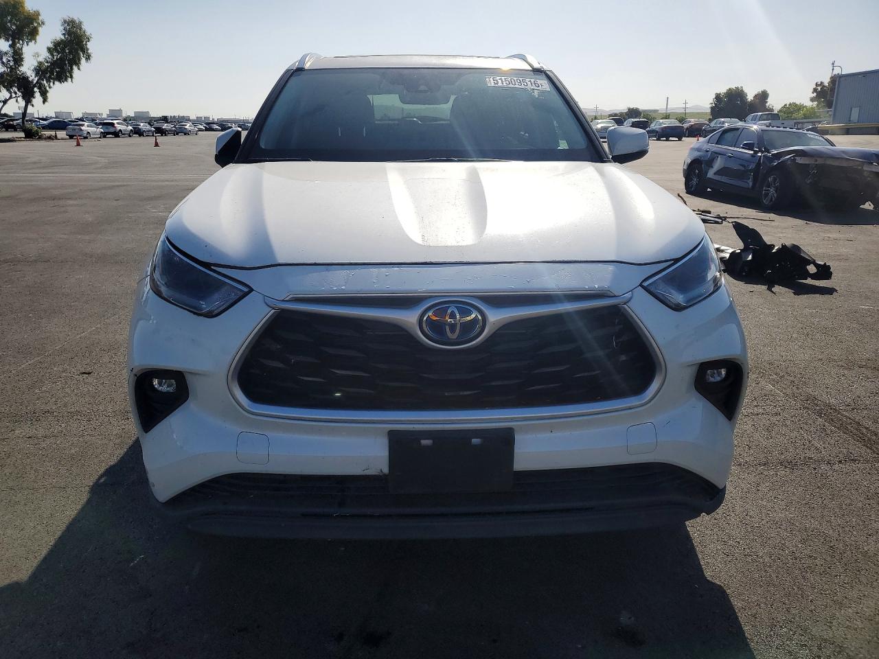 2021 TOYOTA HIGHLANDER HYBRID XLE photo 13