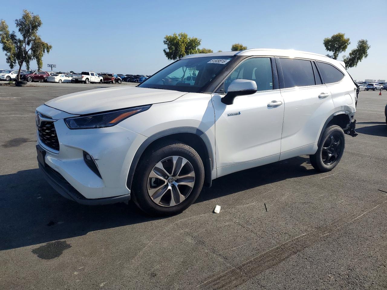 2021 TOYOTA HIGHLANDER