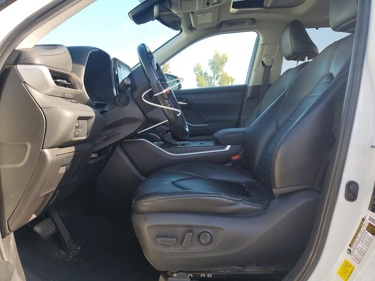 2021 TOYOTA HIGHLANDER HYBRID XLE photo 19