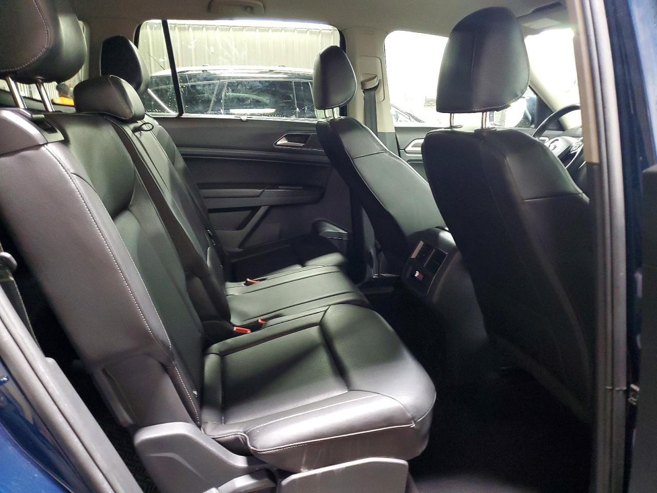 2018 VOLKSWAGEN ATLAS SE photo 11
