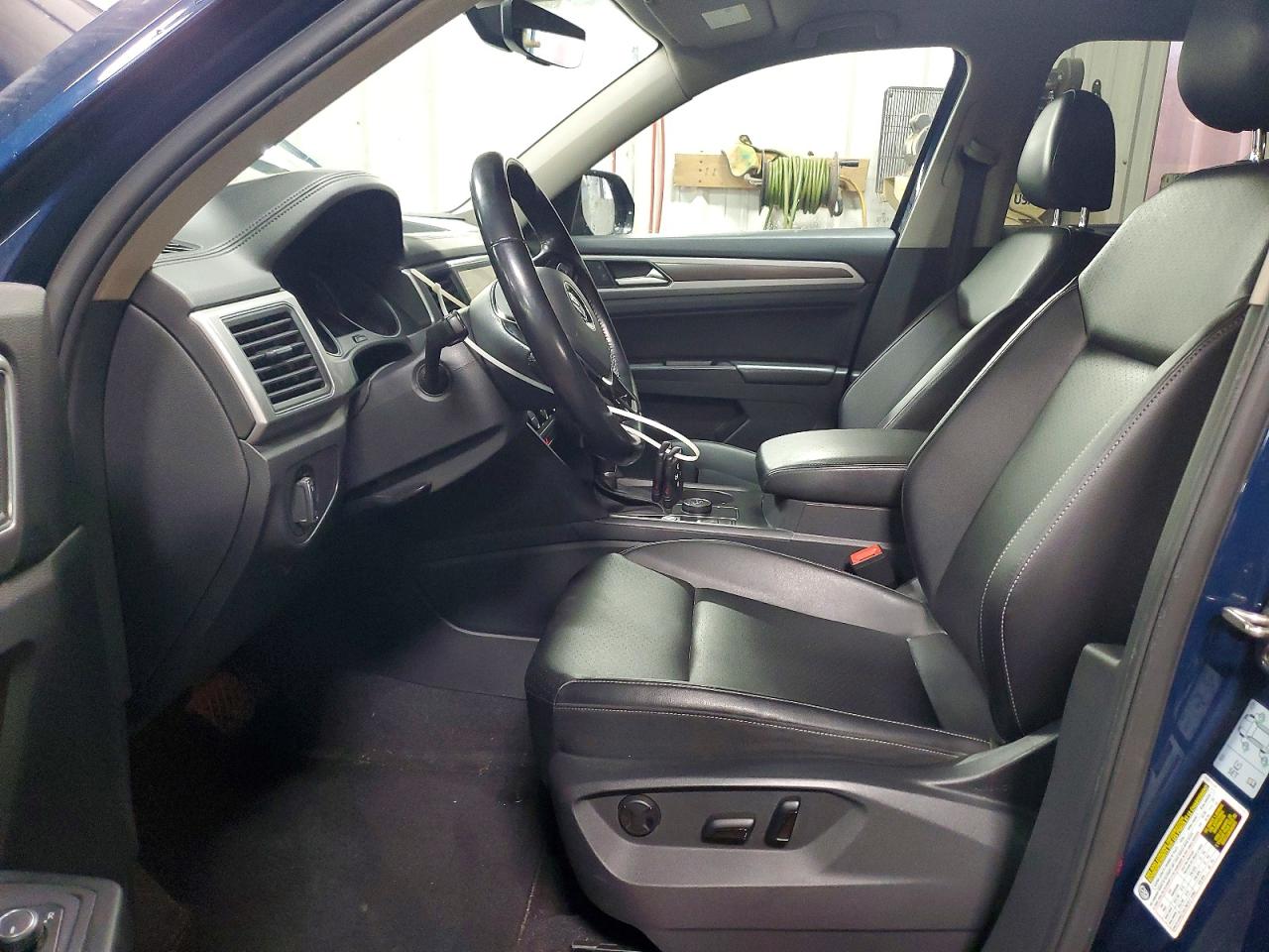 2018 VOLKSWAGEN ATLAS SE photo 7