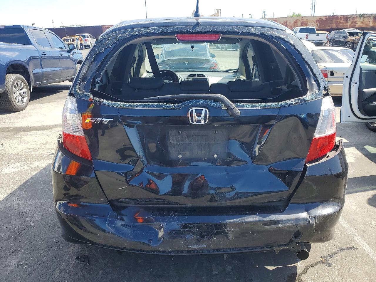 2013 HONDA FIT photo 16