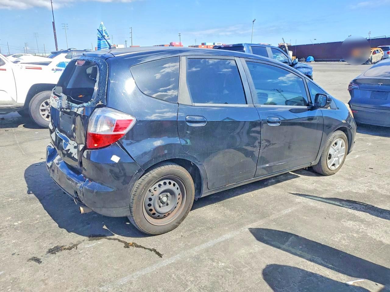 2013 HONDA FIT photo 7