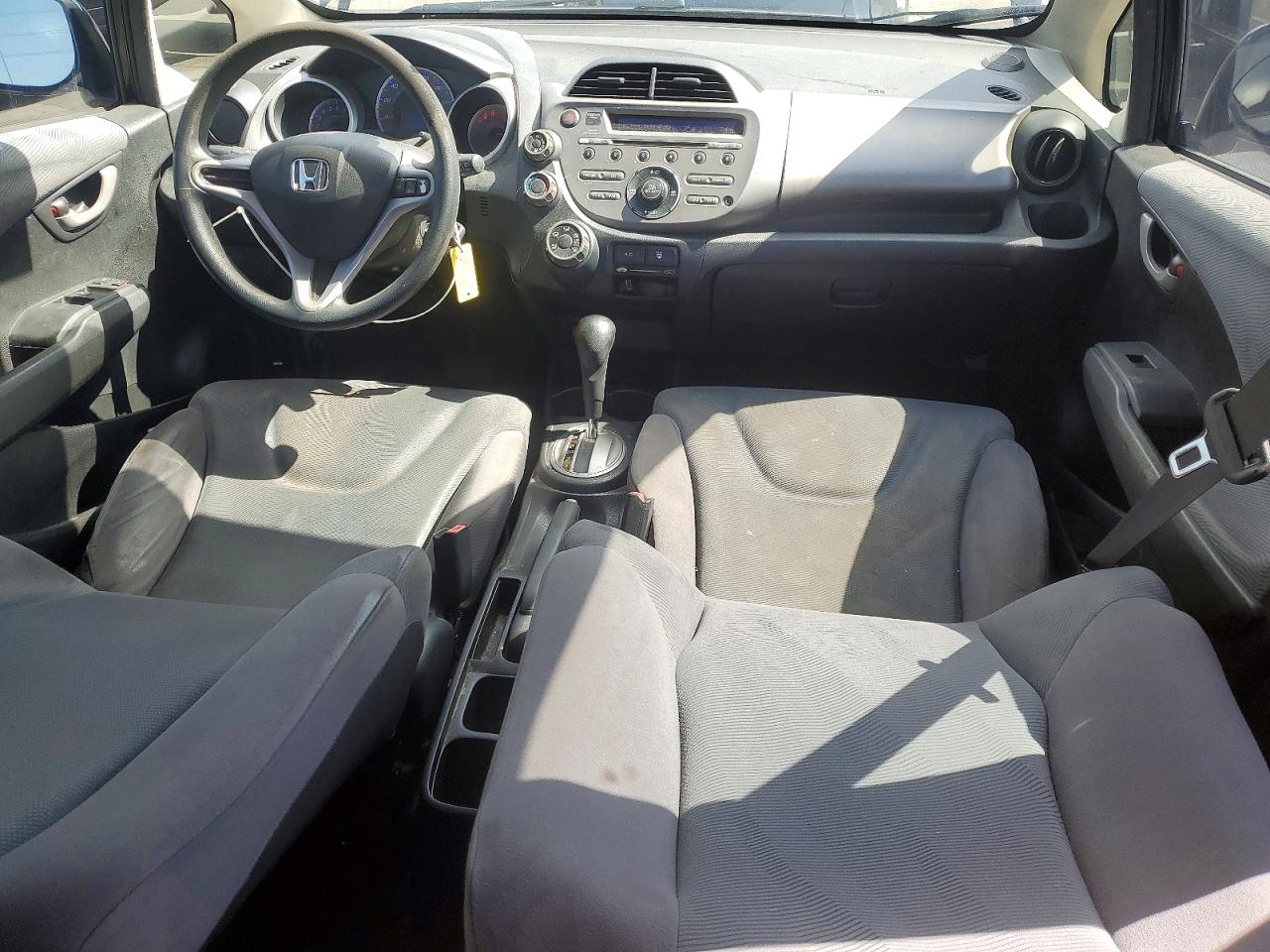 2013 HONDA FIT photo 22