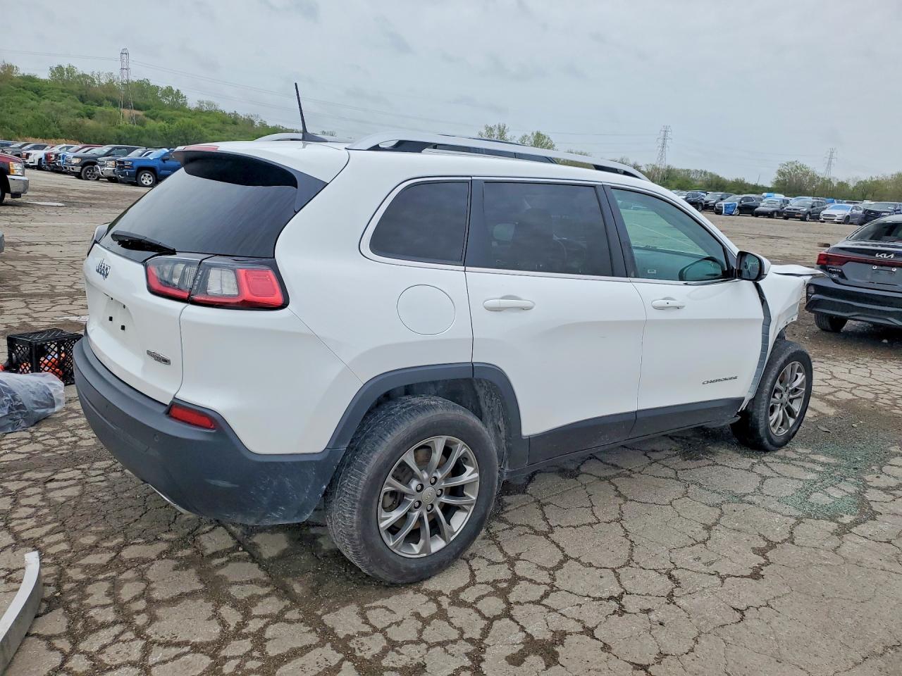 2019 JEEP CHEROKEE LATITUDE PLUS photo 5