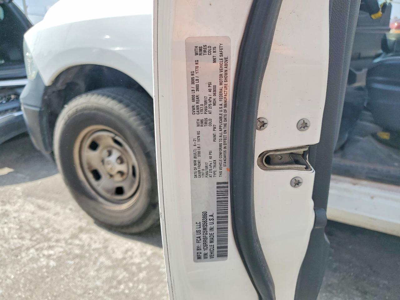 2021 RAM 1500 CLASSIC TRADESMAN photo 37
