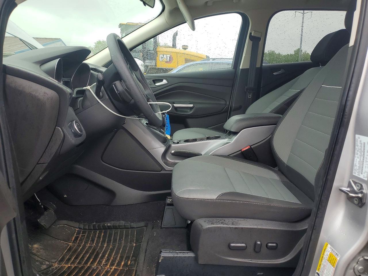 2015 FORD ESCAPE SE photo 13