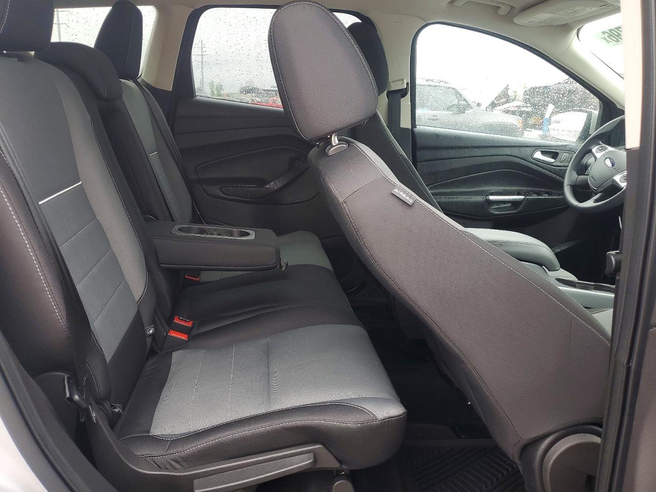 2015 FORD ESCAPE SE photo 19