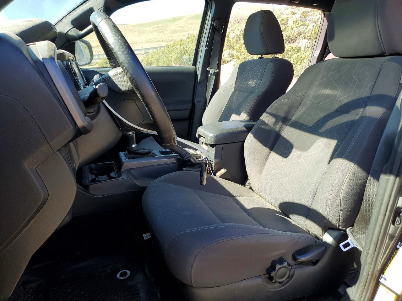 2017 TOYOTA TACOMA TRD OFF-ROAD photo 19
