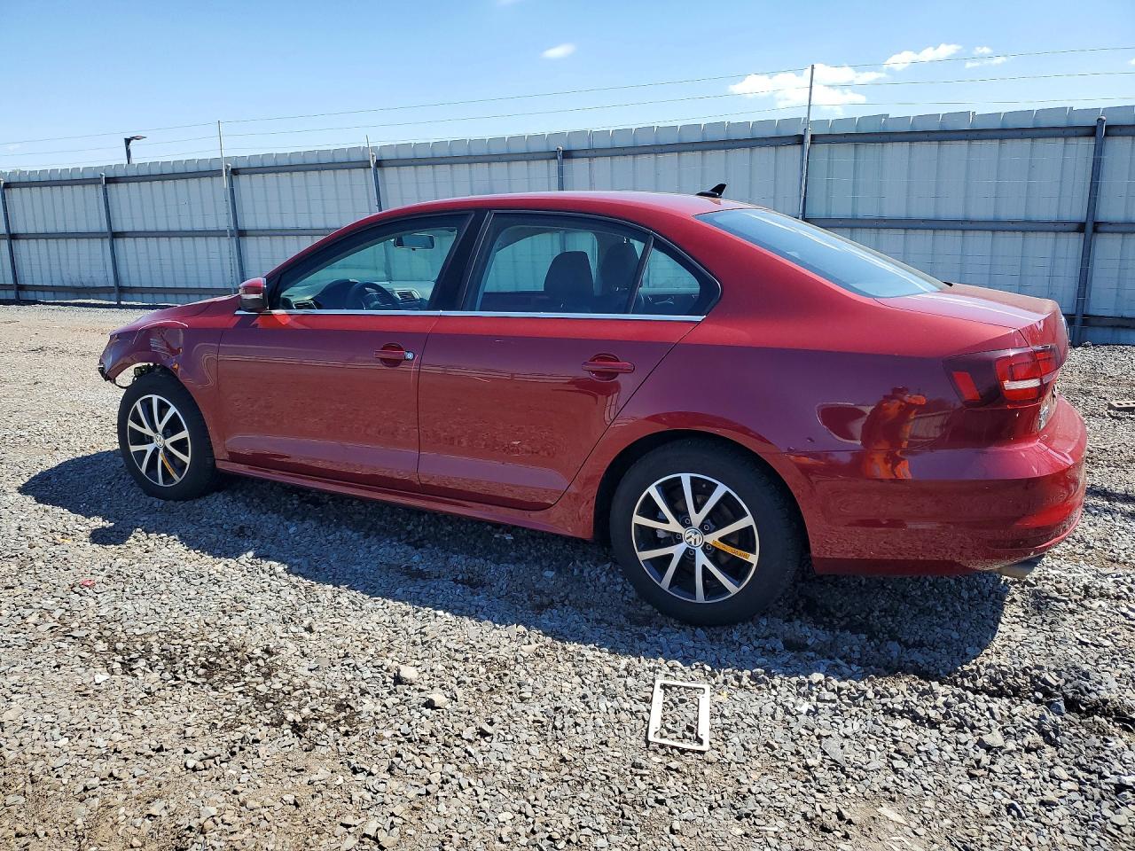 2018 VOLKSWAGEN JETTA SE photo 3