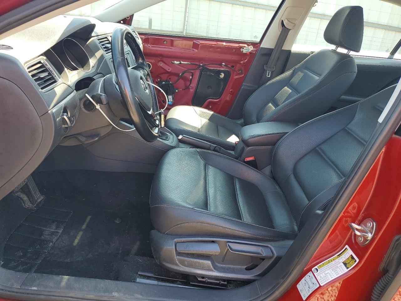 2018 VOLKSWAGEN JETTA SE photo 13