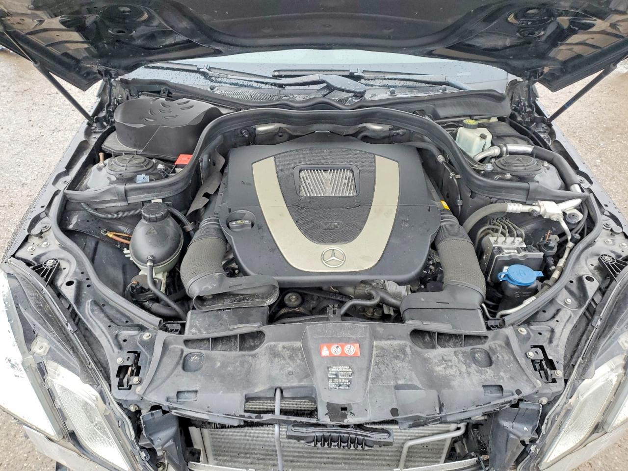 2010 MERCEDES-BENZ E 350 4MATIC photo 31