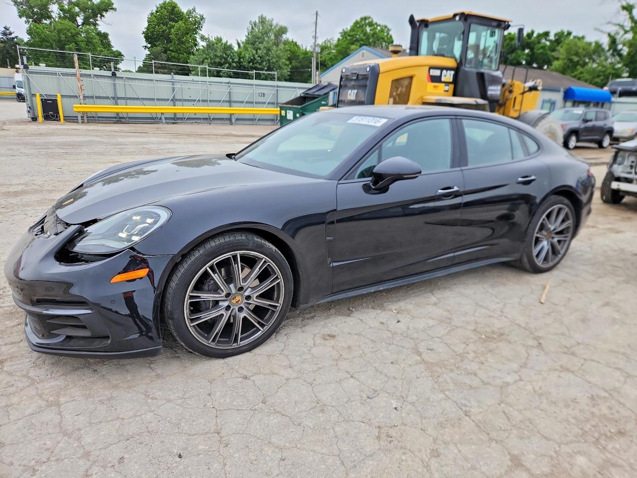 2018 PORSCHE PANAMERA