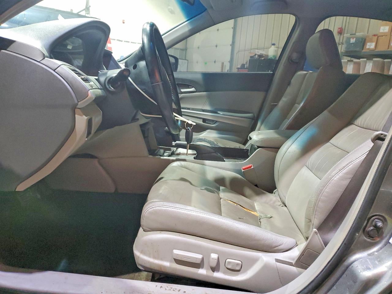 2009 HONDA ACCORD EXL photo 19