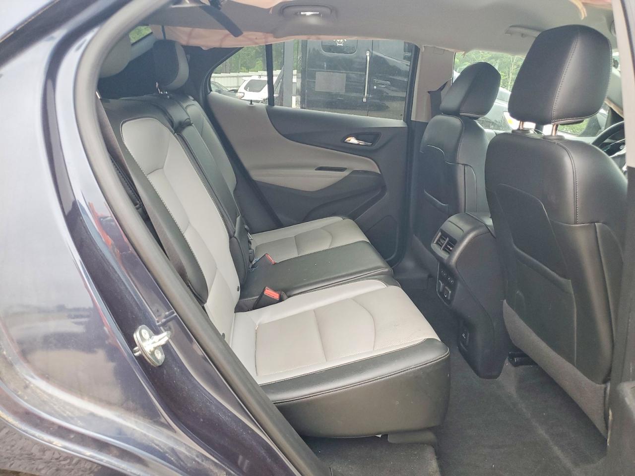 2018 CHEVROLET EQUINOX PREMIER photo 11