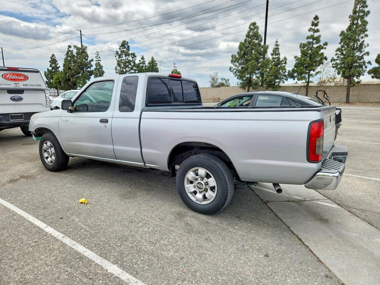 2000 NISSAN FRONTIER KING CAB XE photo 3