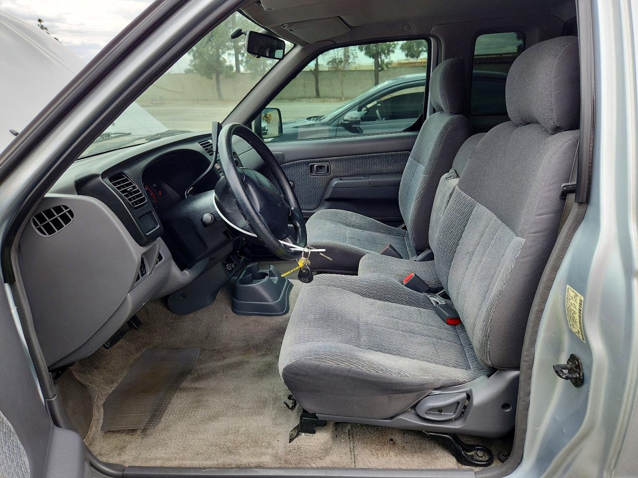 2000 NISSAN FRONTIER KING CAB XE photo 13