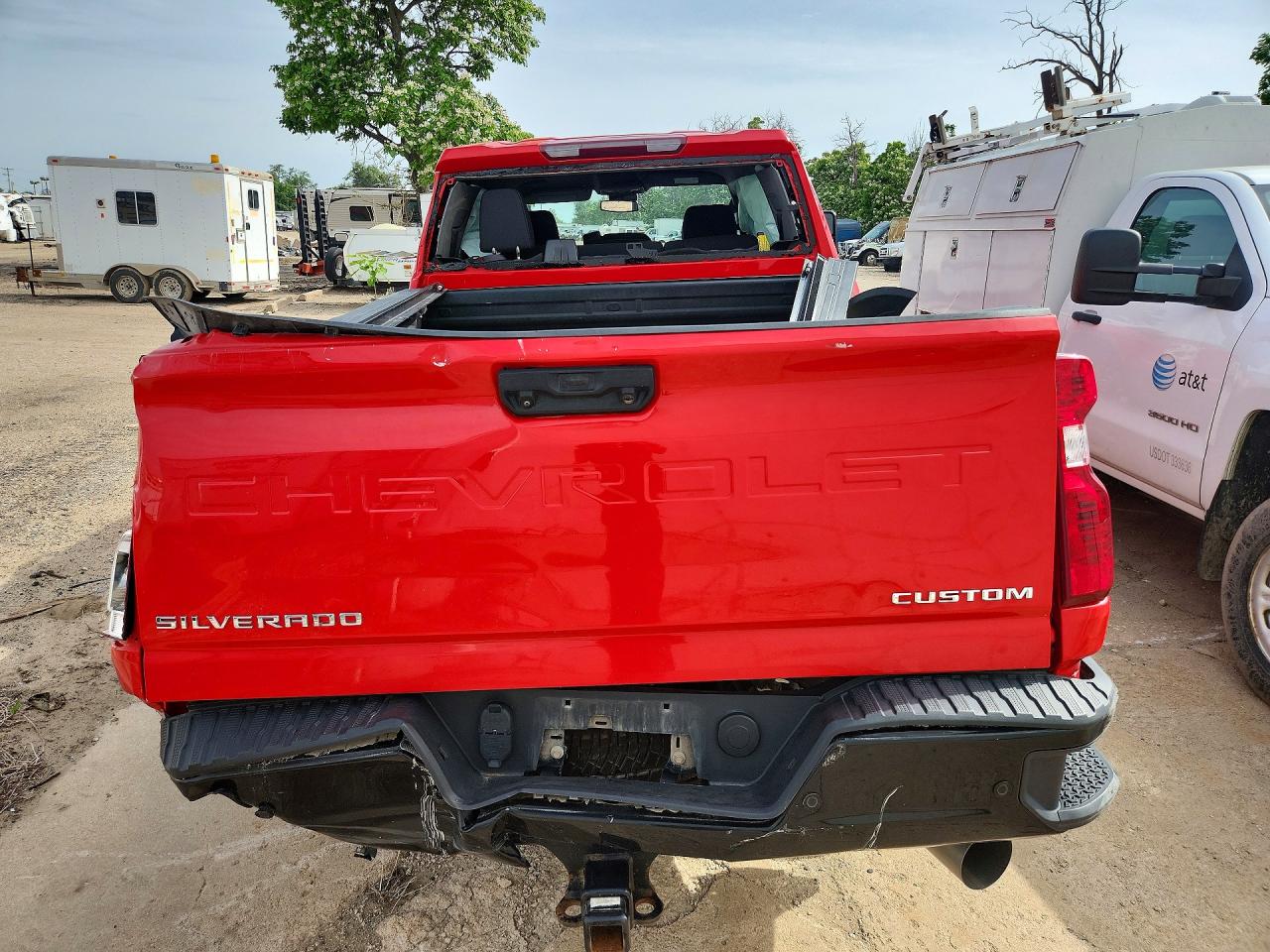 2024 CHEVROLET SILVERADO K2500 CUSTOM photo 11
