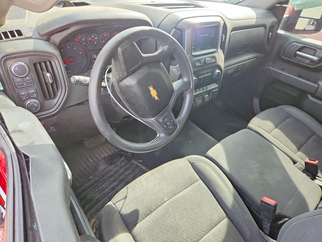 2024 CHEVROLET SILVERADO K2500 CUSTOM photo 15