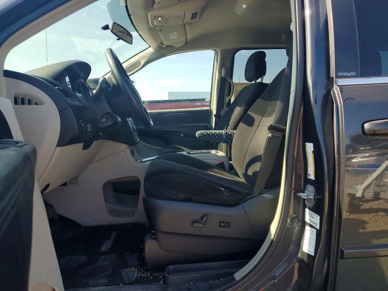 2011 DODGE GRAND CARAVAN CREW photo 19