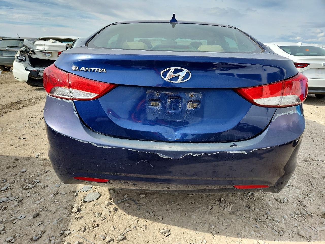 2013 HYUNDAI ELANTRA GLS photo 11