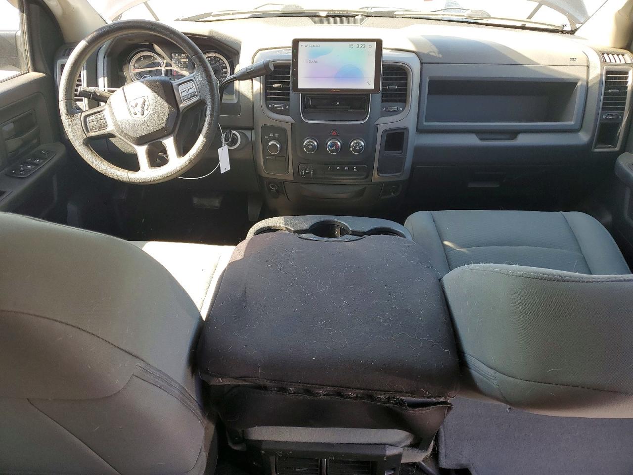 2017 RAM 2500 ST photo 15