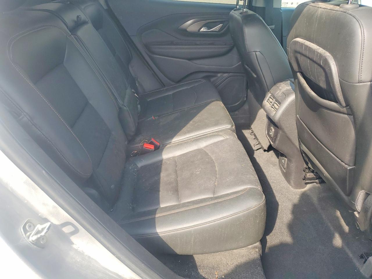 2018 GMC TERRAIN SLT photo 19