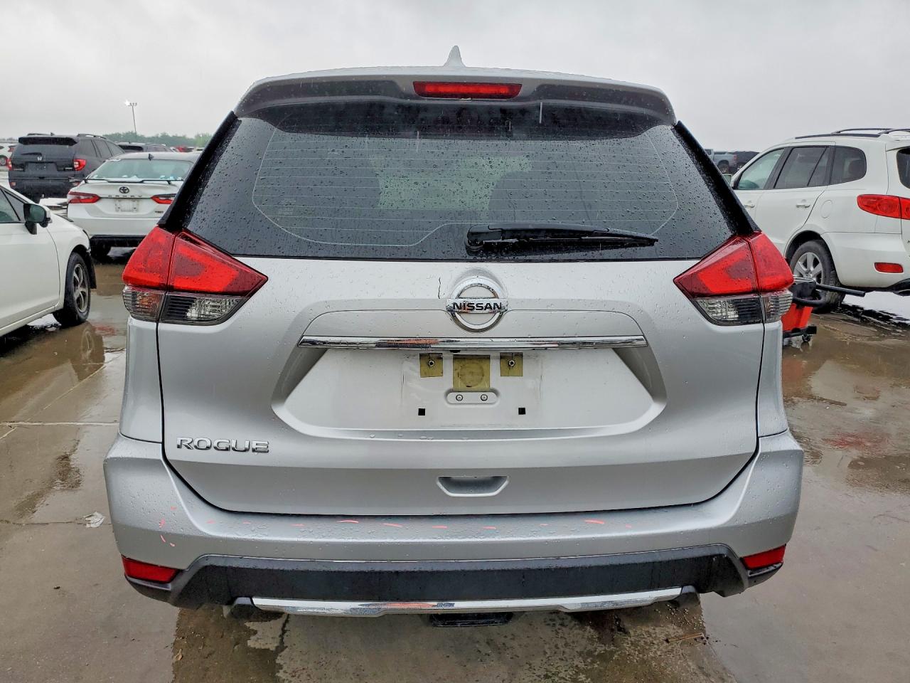 2020 NISSAN ROGUE S photo 11