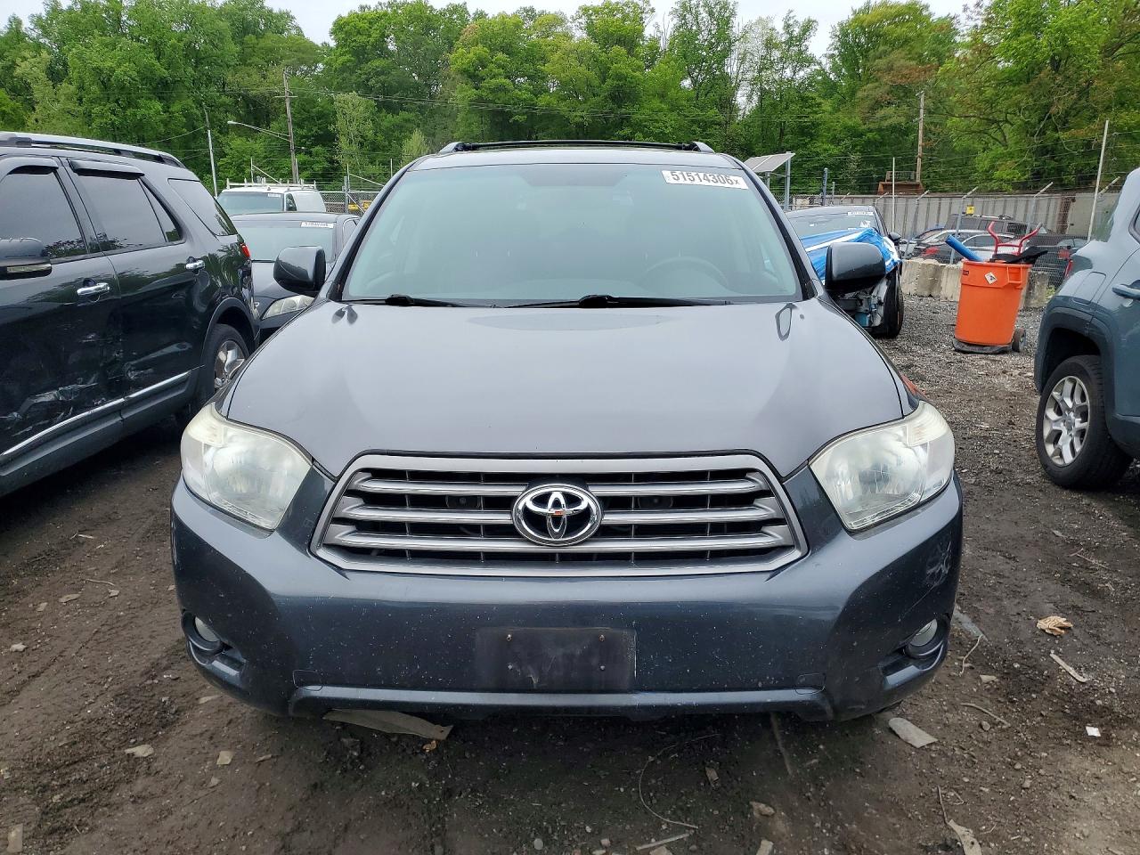 2010 TOYOTA HIGHLANDER SE photo 9