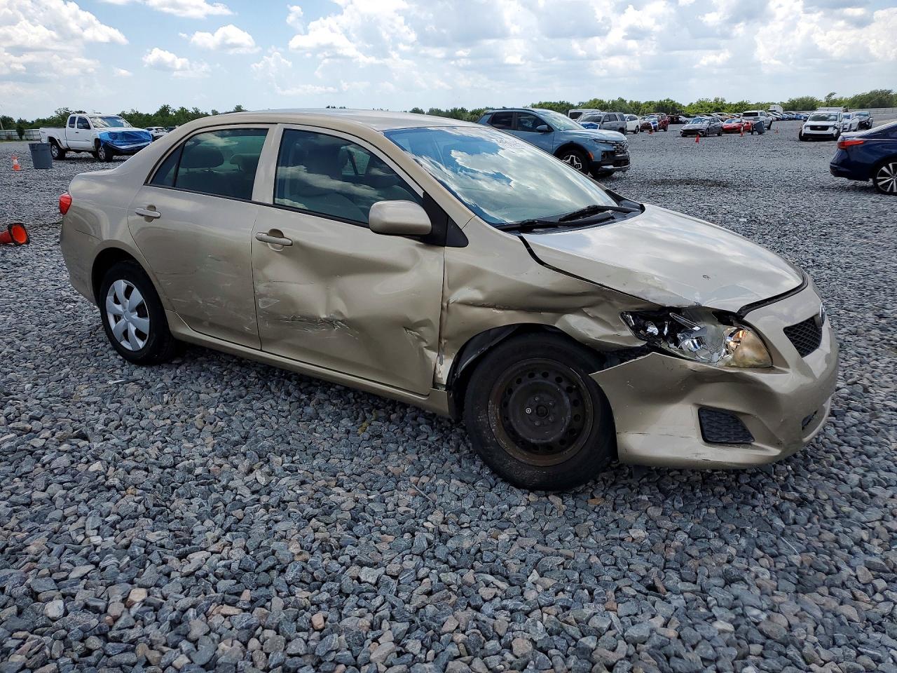 2010 TOYOTA COROLLA LE photo 7