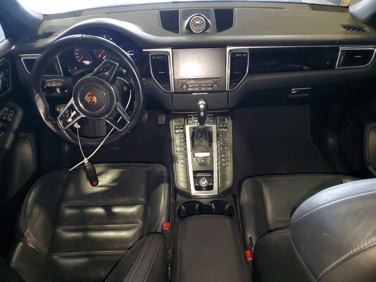 2017 PORSCHE MACAN photo 22