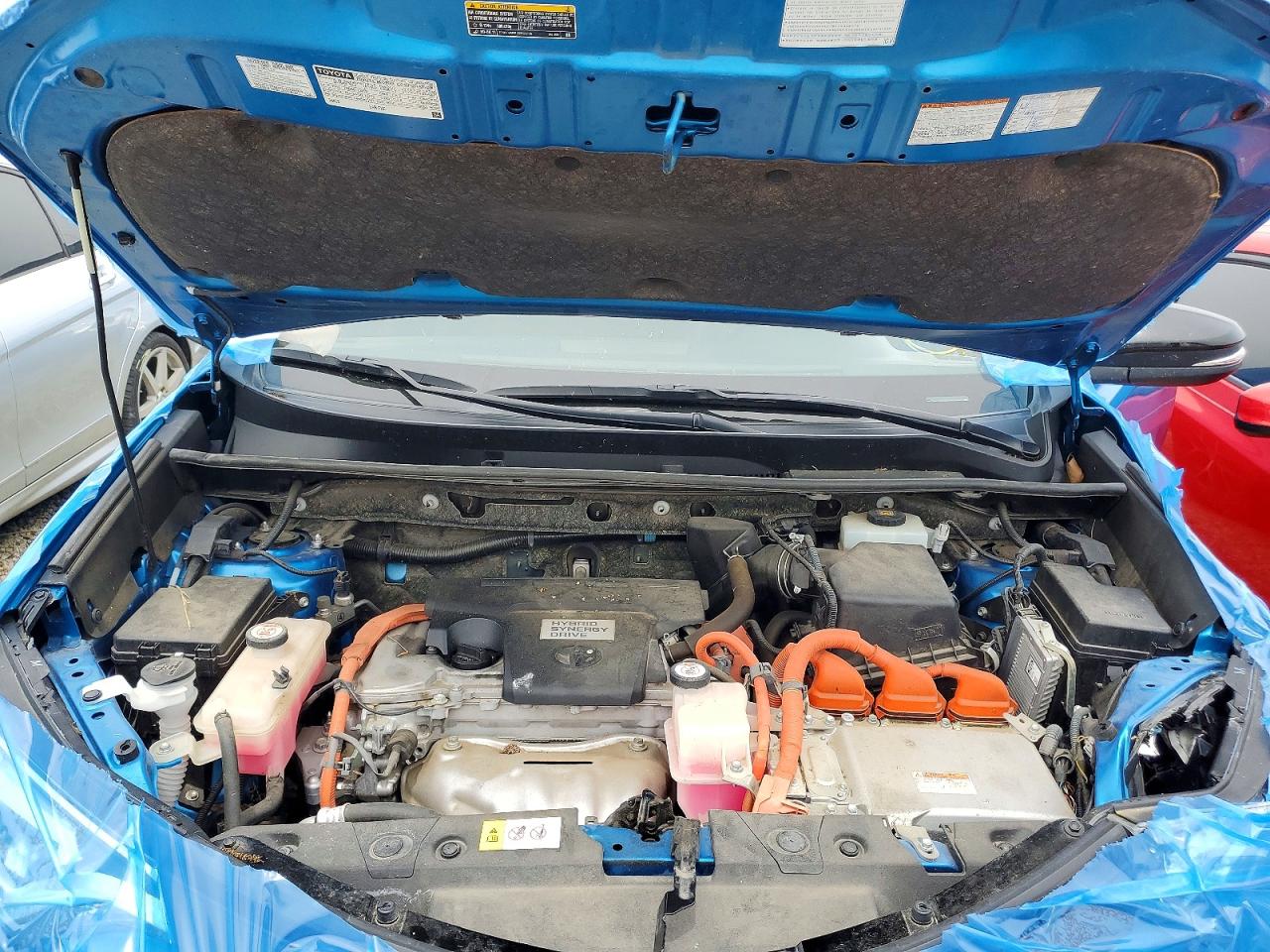 2018 TOYOTA RAV4 HV SE photo 12